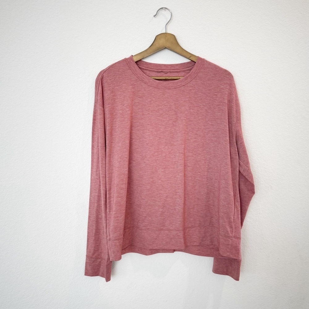 Patagonia- Women’s Long Sleeved Glorya Twist Top- L